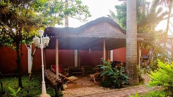 Enceinte de lâhĂ©bergement