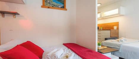 1 室のベッドルーム、アイロン / アイロン台、WiFi、ベッドシーツ