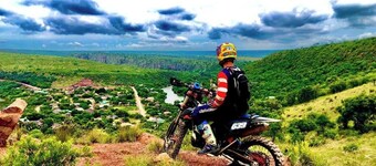 Breakaway to a relaxing bushveld experience only 15 minutes from town !