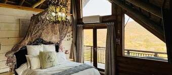 Breakaway to a relaxing bushveld experience only 15 minutes from town !