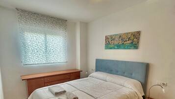 Apartamento, 2 habitaciones, balcón | 3 dormitorios