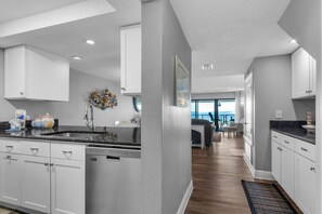 Condo, varias camas (Santa Rosa Dunes 825) | Interior