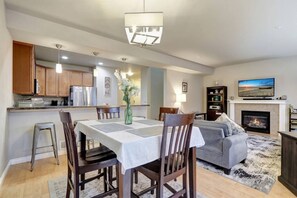 Dining - The Eastside Townhome Of Ophir (Anchorage)