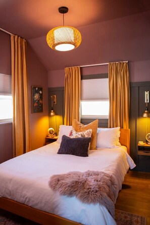 2 chambres, bureau, fer et planche à repasser, accès au Wi-Fi (inclus)