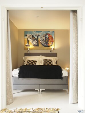 2 chambres, fer et planche à repasser, draps fournis