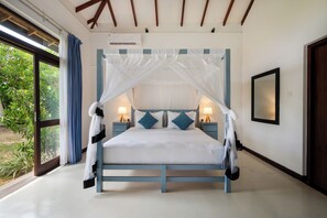 Deluxe Villa | 3 bedrooms, desk, laptop workspace, free WiFi - Ranna Beach House (Kahandamodara)