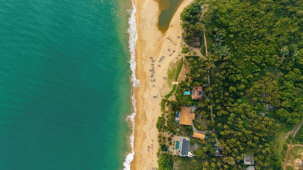 Aerial view - Ranna Beach House (Kahandamodara)