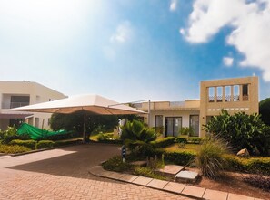 واجهة المنشأة