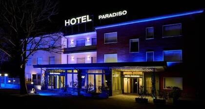 HOTEL PARADISO