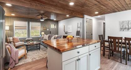 Hot Tub | Fire Pit | River | State Park | King Bed