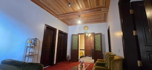 Kiến trúc tòa nhà