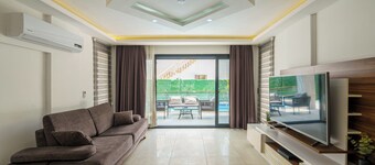 4-Bedroom Villa with Private Swimming Pool, Located at Ladies Beach Area