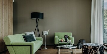 Deluxe Suite, 1 Bedroom | Premium bedding, minibar, in-room safe, desk