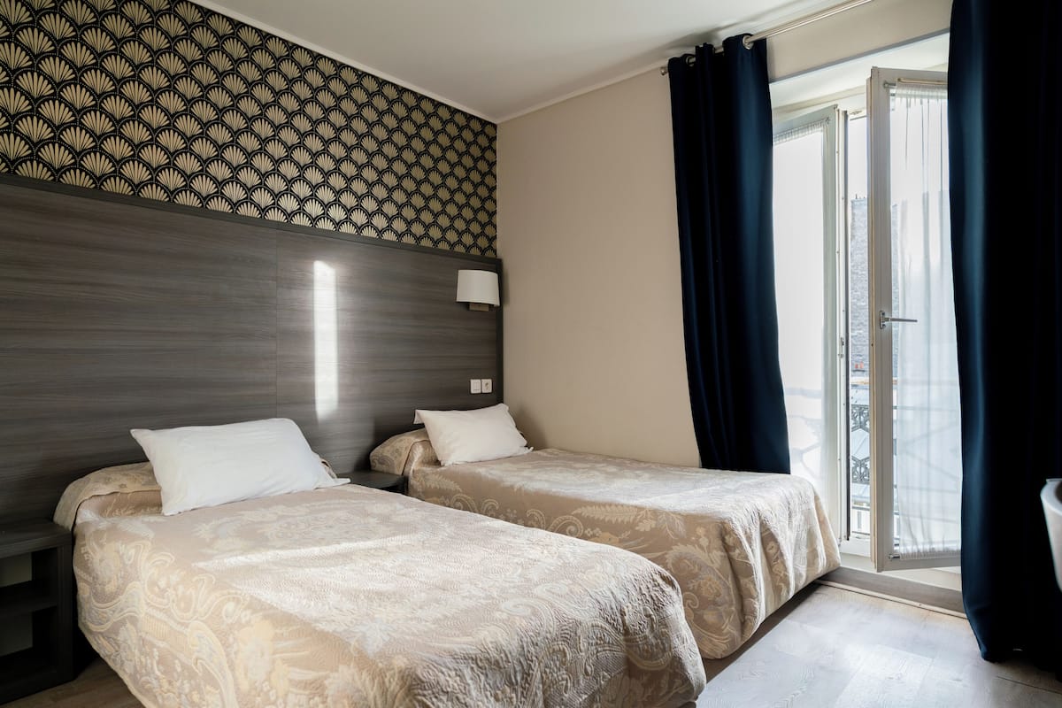 Tomannsrom – classic | Skrivebord, lydisolert, wi-fi (inkludert) og sengetøy