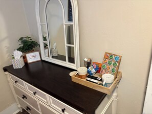 Interior - Garden Wing - Michael Lynn Winery and Brewery (Mansfield)