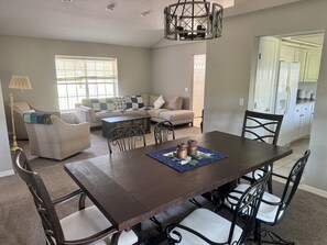 Dining - The Farmhouse at Origins Ranch (Plant City)