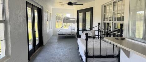 4 bedrooms, in-room safe, desk, free WiFi