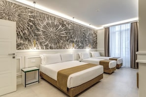 Deluxe Quadruple Room | Premium bedding, down comforters, memory foam beds, minibar - Relais Marco Polo (Rome)