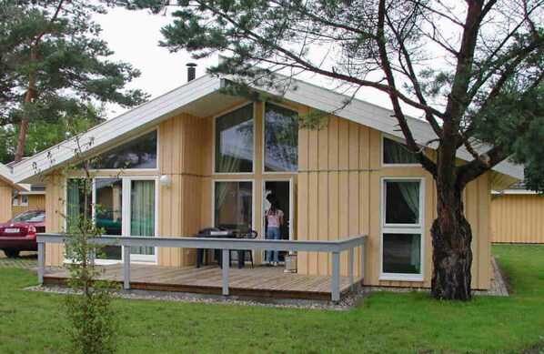 House | Living room - Ferienhaus mit Sauna im Ferienpark Mirow (Mirow)