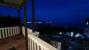 House, 1 Bedroom, Smoking, Balcony | Balcony