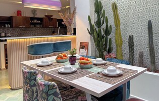 Petit déjeuner complet compris tous les jours