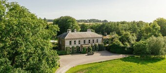 Honey Meadow - Six Bedroom Villa, Sleeps 12