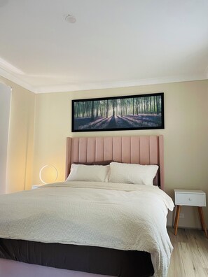 3 dormitorios, tabla de planchar con plancha, wifi gratis y ropa de cama