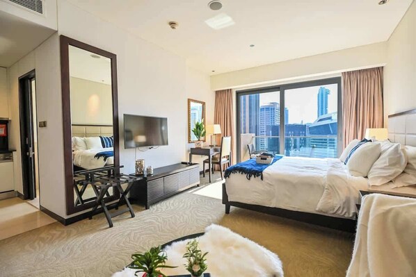 1 soverom, skrivebord, strykejern/-brett og wi-fi