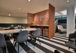 Lobby sitting area - Hammersmith (London)