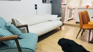 Unclassified image, 3 of 10, button - Tani's Apartment - Blloku, Tirana (Tirana)