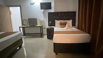 1 chambre, fer et planche Ă  repasser, Wi-Fi, draps fournis