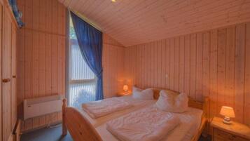 House | 2 bedrooms, individually furnished