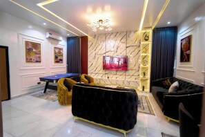 Interior - Luxury 4 Bed Duplex + PS5/Snooker/Tennis Lekki (Lekki)