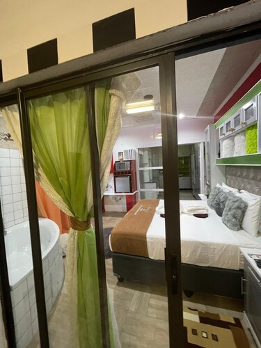 Ngami Gates: Master Bedroom