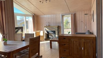 House | Dining