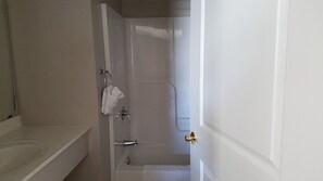 Towels, soap, shampoo, toilet paper