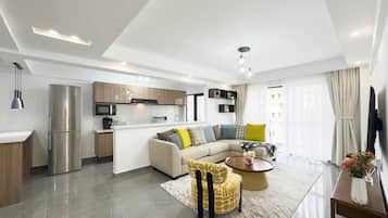 Family Apartment, 2 Bedrooms, Balcony, City View | Living area