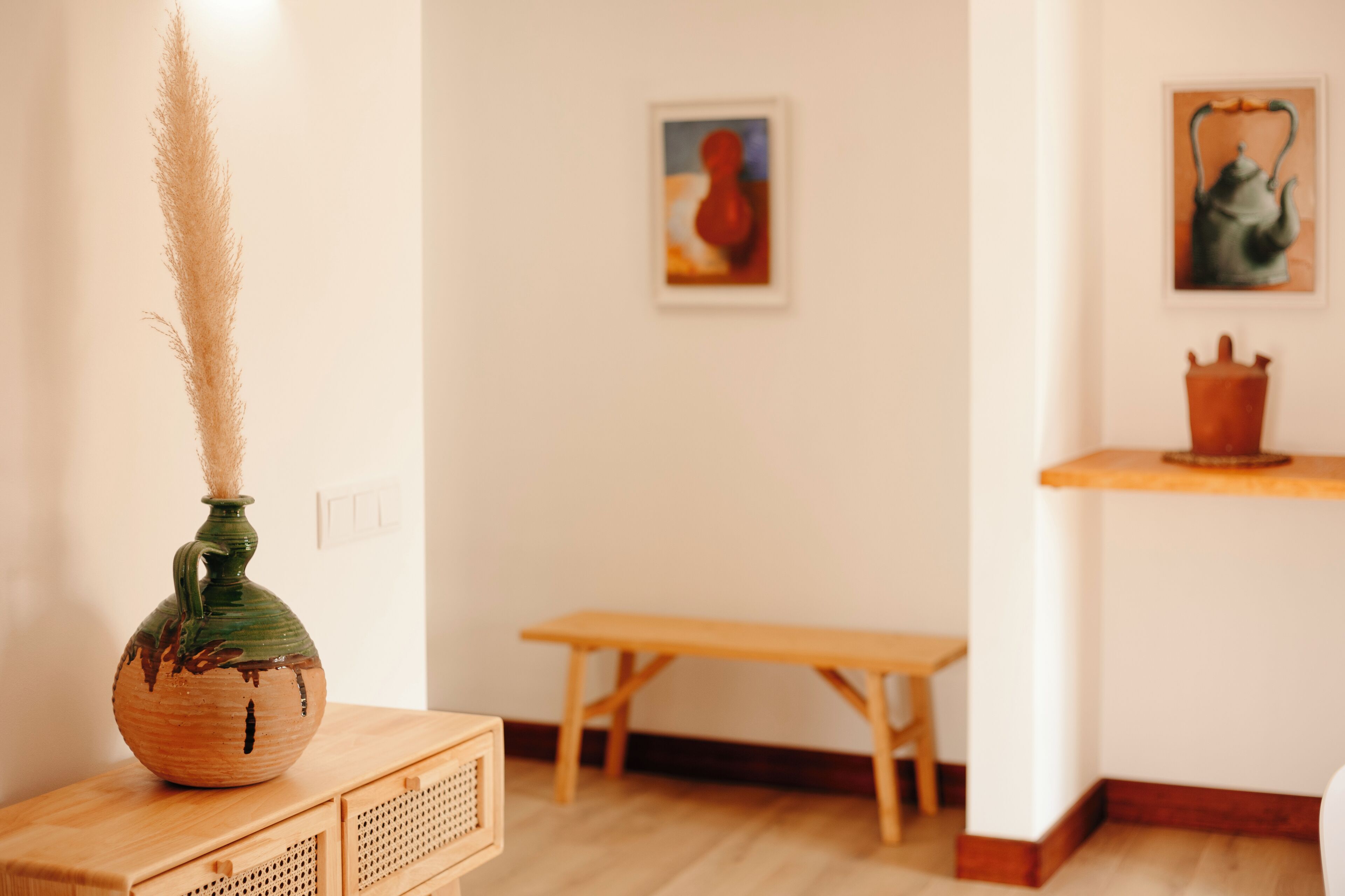 Deluxe-Doppelzimmer, Stadtblick | Zimmersafe, individuell dekoriert, individuell eingerichtet