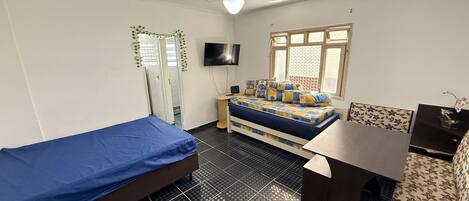 1 bedroom, iron/ironing board, internet
