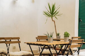 Habitació quàdruple Comfort | Vista del jardí