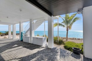 Property grounds - Pet Friendly 2BR/2BA Steps from the Water’s Edge with Unparalleled Sunrises (Islamorada)