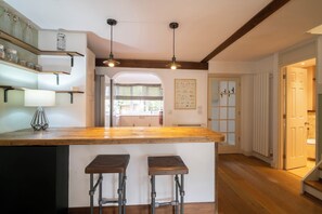 Private kitchen - Discover Oxford - Contemporary Home in the City (Oxford)