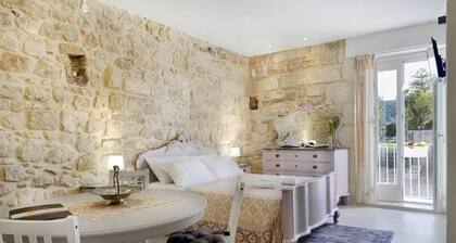 Hybla Life Rooms - Zagara - Parking at 50 meters