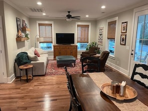 Interior - Spacious 4-bedroom house with private upstairs suite (North Augusta)
