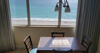 Ocean Front Resort on Hollywood Beach Broadwalk with Pool