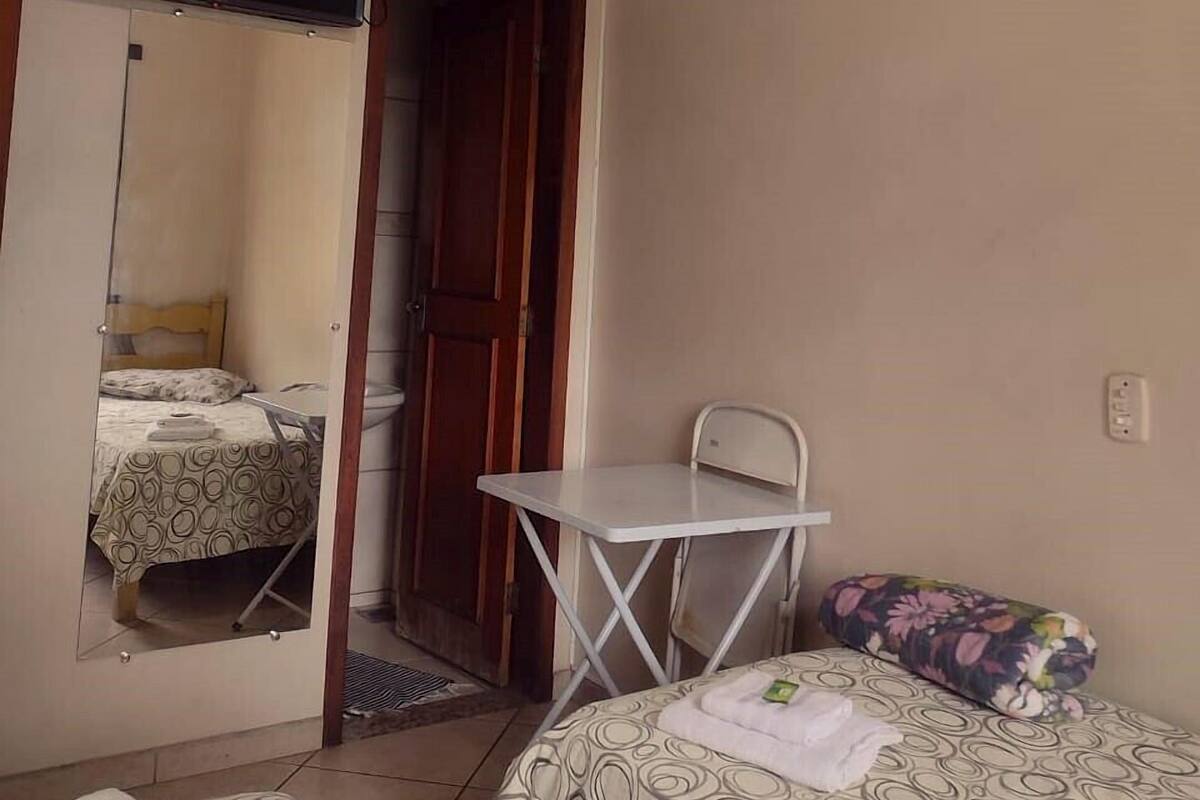 Economy-Zweibettzimmer