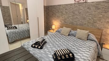 3 Schlafzimmer, Schreibtisch, BĂŒgeleisen/BĂŒgelbrett, WLAN
