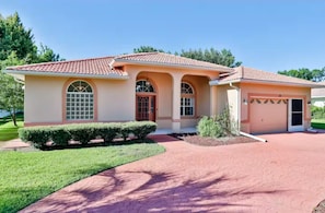 Exterior - Charming 3-bedroom house in Palm Coast: Near Beach (Palm Coast)
