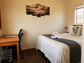 2 bedrooms, WiFi, bed sheets