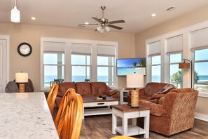 House, Multiple Beds (Windchimes) | Living area